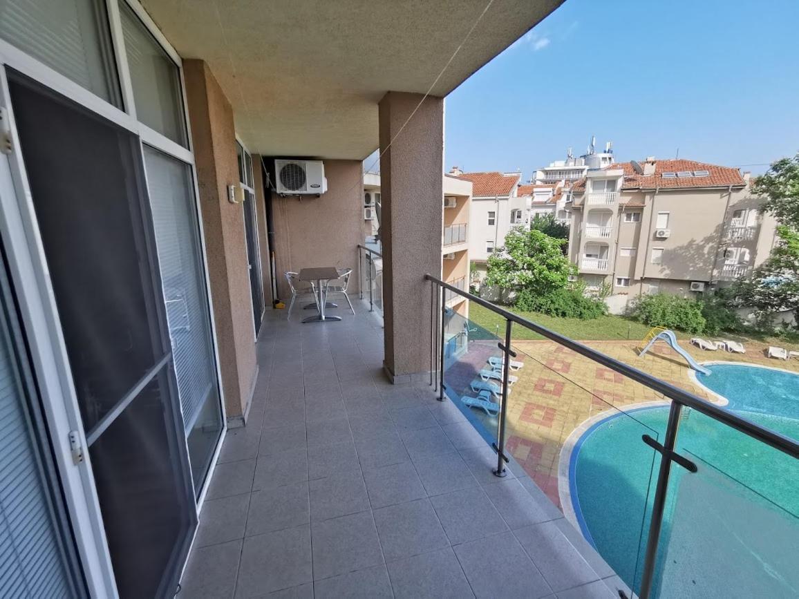 Appartement In Semiramida Gardens Солнечный берег Экстерьер фото